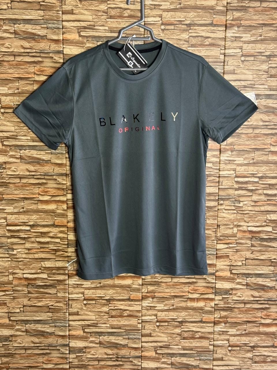 Blackely Mens T-shirt Down-shoulder